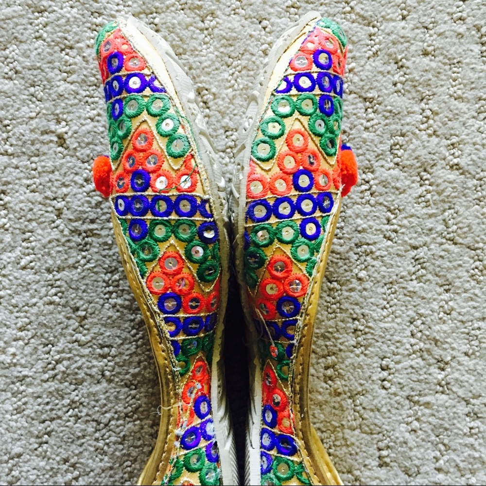Mirror Embedded Shoes - Picture 8 of 8